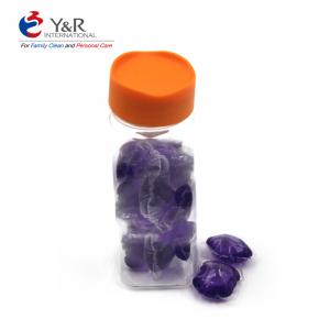 Cleaning capsule for floor